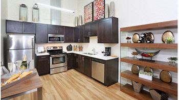 Mosaic Apartments_Oxnard CA_Stainless Steel Appliances